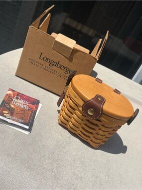 Longaberger Honey Brown Woven Saddlebag Purse with Dark Brown Leather Trim